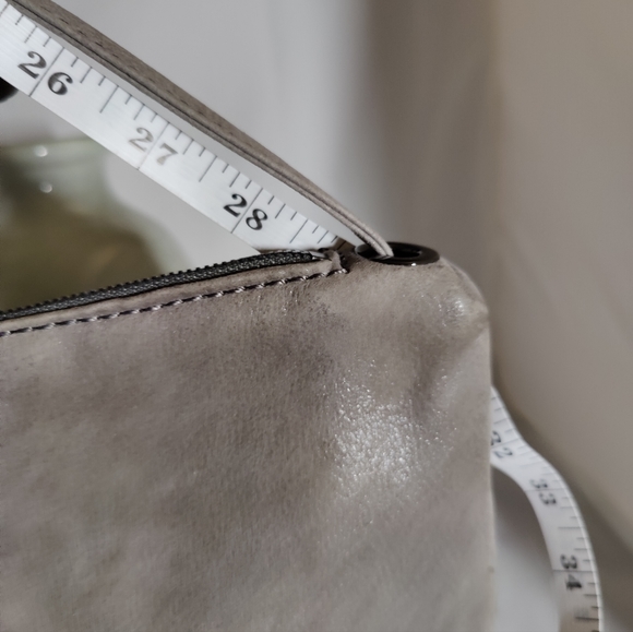 Handbag - Picture 8 of 9